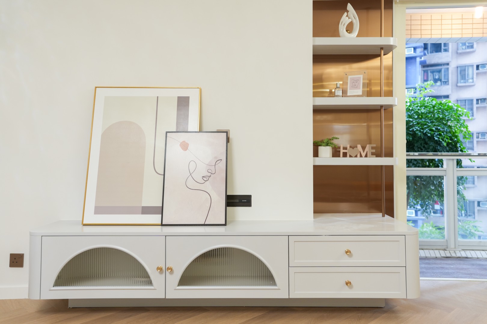 Centre-Stage-聚賢居-Designpedia